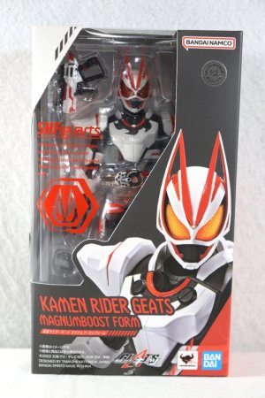 Photo1: S.H.Figuarts  / Kamen Rider Geats Magnum Boost Form Sealed (1)