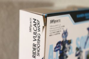 Photo2: S.H.Figuarts  / Kamen Rider Vulcan Shooting Wolf (2)