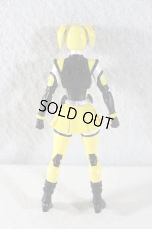 Photo4: S.H.Figuarts / Hikounin Sentai Akibaranger Akiba Yellow with Package (4)