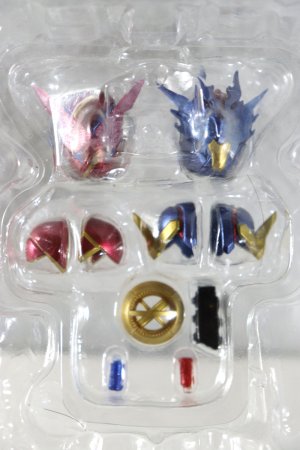 Photo5: Kamen Rider Build / S.H.Figuarts Evol (Phase1.2.3 Set) with Package (5)
