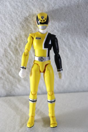 Photo3: Tokusou Sentai Dekaranger / S.H.Figuarts  Deka Yellow with Package (3)