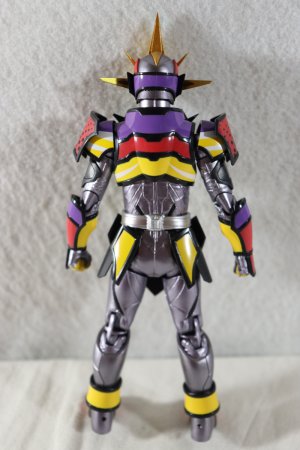 Photo4: Kamen Rider Saber / S.H.Figuarts  Saikou Kin No Buki Gin No Buki / X Swordman (4)