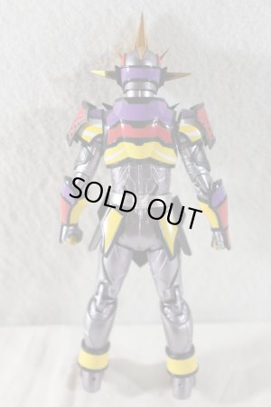 Photo4: Kamen Rider Saber / S.H.Figuarts  Saikou Kin No Buki Gin No Buki / X Swordman (4)