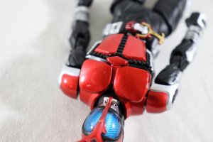 Photo7: S.H.Figuarts Shinkocchou Seihou / Kamen Rider Kabuto Rider Form 10th Anniversary ver with Package (7)