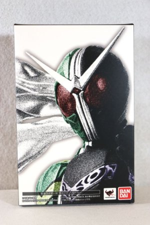 Photo1: S.H.Figuarts Shinkocchou Seihou / Kamen Rider W Cyclone Joker Sealed (1)