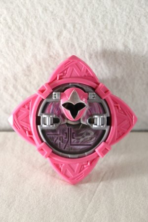 Photo1: Shuriken Sentai NinNinger / Momo Ninger Shuriken Used (1)