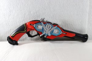 Photo15: (Damaged) Kaizoku Sentai Gokaiger / Gokai Saber & Gokai Gun Memorial Edition with Package (15)