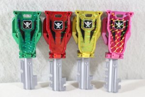 Photo21: (Damaged) Kaizoku Sentai Gokaiger / Gokai Saber & Gokai Gun Memorial Edition with Package (21)