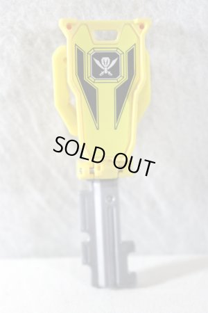 Photo2: Kaizoku Sentai Gokaiger / Gokai Yellow Ranger Key Memorial Edition (2)