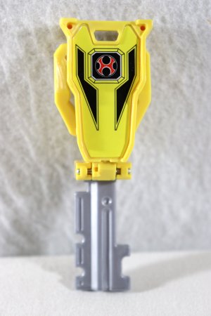 Photo2: Kaizoku Sentai Gokaiger / Hurricane Yellow Ranger Key Memorial Edition Ninpu Sentai Hurricaneger (2)