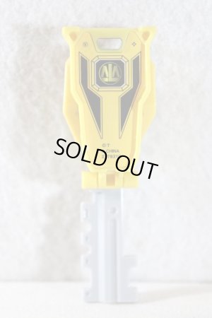 Photo2: Kaizoku Sentai Gokaiger / Yellow Lion Ranger Key Choujuu Sentai Liveman (2)