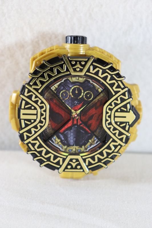 Bandai DX Ohma Zi-O Ridewatch - Giocattolo Per Kamen Rider Zi-O Con Effetti Sonori E Luci LED (Trasformazione In Ohma Form)