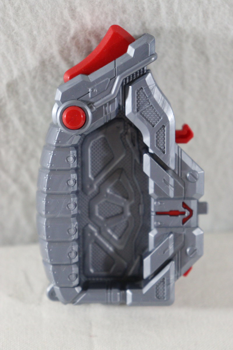 Kamen Rider Zero-One / DX Dire Wolf Zetsumerise Key & Serval Tiger