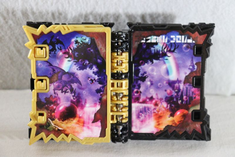 Kamen Rider Saber / DX Omni Force ＆Grimoire Wonder Ride Book + Dooms ...