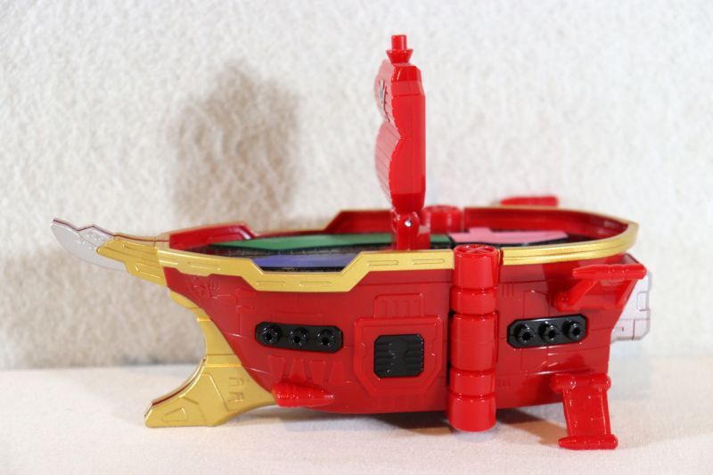 Kaizoku Sentai Gokaiger / Gokai Galleon Key Used